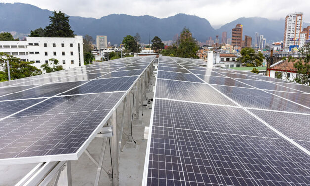 Algoritmos serían aliados en la reducción de multas por uso de paneles solares